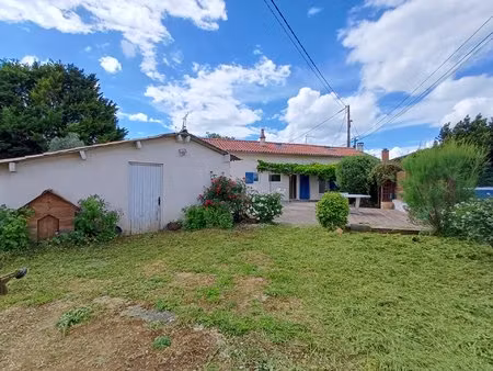 location lhommaizé