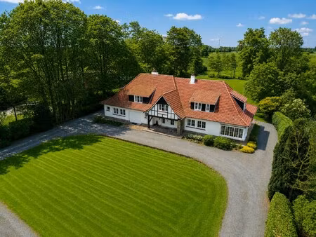huis te koop in assenede met 8 slaapkamers