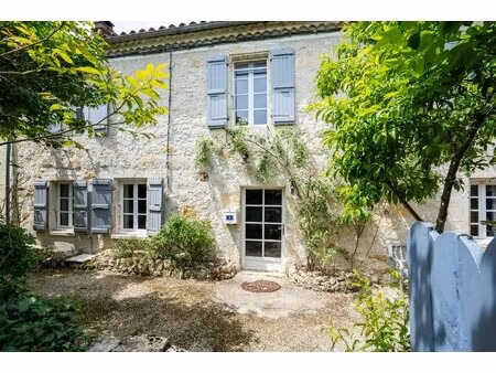 jolie maison de famille avec piscine a larressingle
