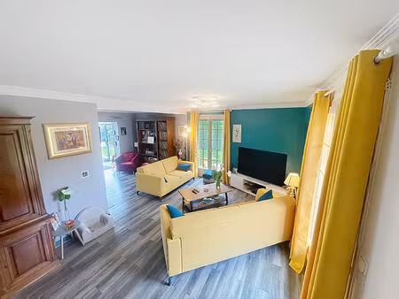 maison à vendre à juigné sur loire de 120m² avec vie de plain-pied et joli terrain clos et