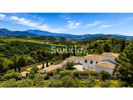 villa provencale avec une vue magnifique
