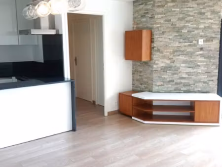 appartement de 59 52 m²  3 pièces à athis mons (91200).