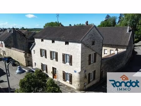 maison 142m2 environ / 5 pieces / 3 chambres / terrain 169m2