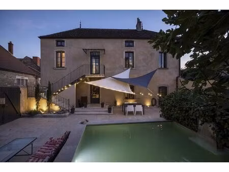 maison de maître dans un village viticole de renom