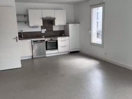 vente appartement 3 pièces à thouaré-sur-loire (44470) : à vendre 3 pièces / 64m² thouaré-