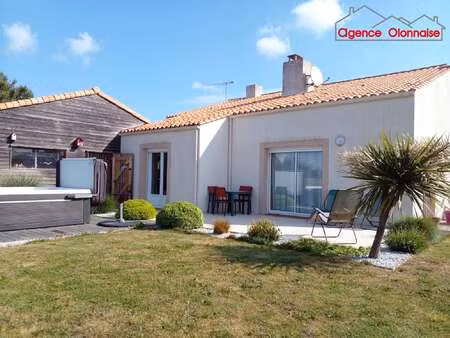 vente maison à l'île-d'olonne (85340) : à vendre / 120m² l'île-d'olonne