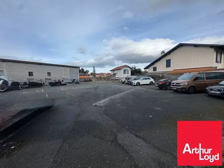 location local commercial 310m2 anglet 64600 - 2500 € - surface privée