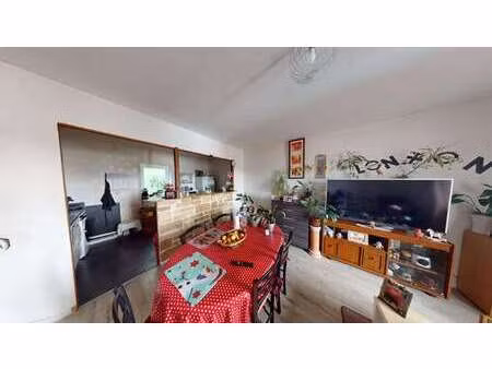 location appartement 2 pièces à douvres-la-délivrande (14440) : à louer 2 pièces / 61m² do