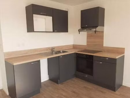 location appartement 5 pièces à vitré (35500) : à louer 5 pièces / 83m² vitré