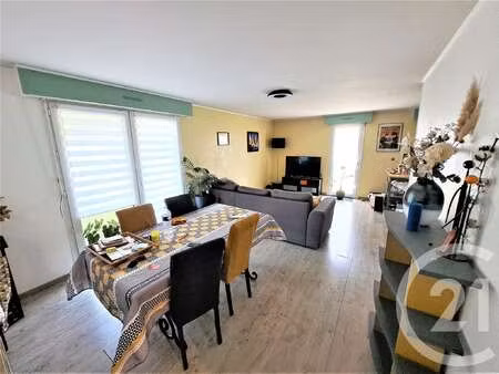 location appartement 4 pièces à saint-sébastien-sur-loire (44230) : à louer 4 pièces / 75m