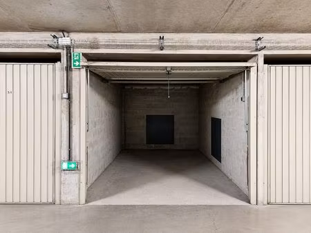 garage box simple coeur croix-rousse