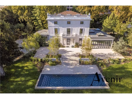 propriete de prestige - 562 m2 - parc 6640 m2 - piscine