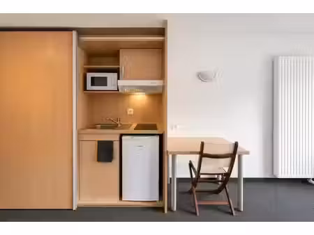 studio 21 m² avec terrasse – villejust