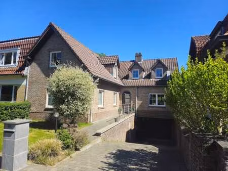 superbe maison familiale rénovée - wezembeek-oppem