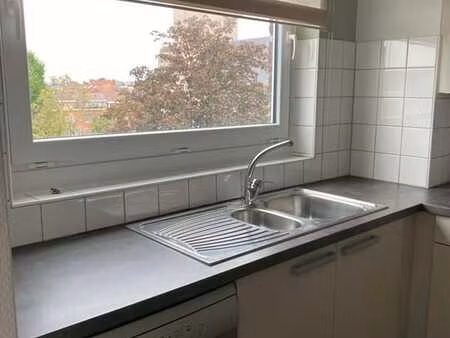 te huur – goedgelegen 2-slaapkamerappartement met terras ...