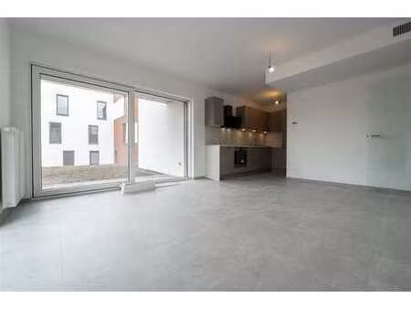 rez-de-jardin très récent