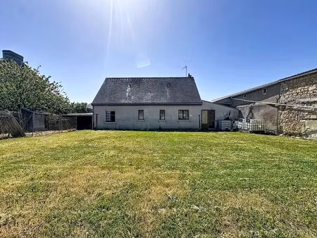 maison de 5 pièces de 120 m² au puy-notre-dame