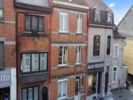 immeuble de rapport de 3 appartements en ordre urbanistique