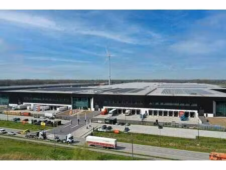 logistiek magazijn met kantoren te huur ghent logistic ca...