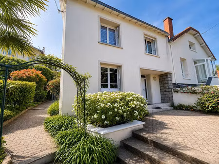 vente maison 7 pièces 185 m² à royat (63130)  488 250 €