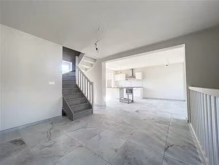 joli duplex proche des commodités