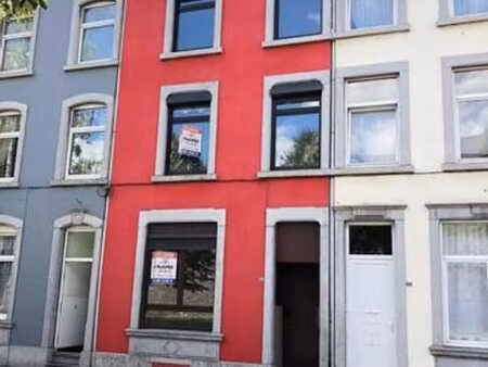 beau triplex 3-4 ch proche de toutes commodités de verviers
