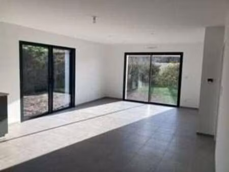 location maison à geneston (44140) : à louer / 85m² geneston