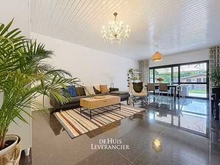 instapklare rijwoning met tuin op rustige ligging te koop...