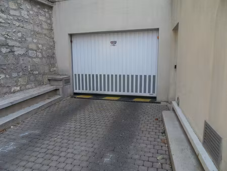 place de parking compiegne centre ville