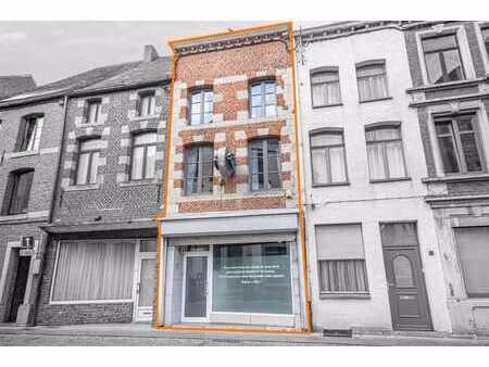 maison avec partie professionnelle au coeur du centre histor