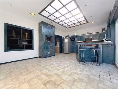maison 4 chambres avec garage située proche de toutes les co