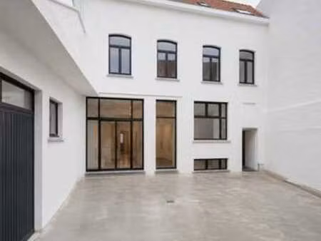 lofts à vendre +/-160m² à aménager pour habitation et atelie