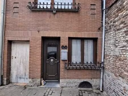 maison 2 facades avec passage lateral mure