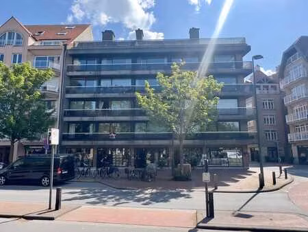 boutique soignée dans la lippenslaan avec espace privé à l'a