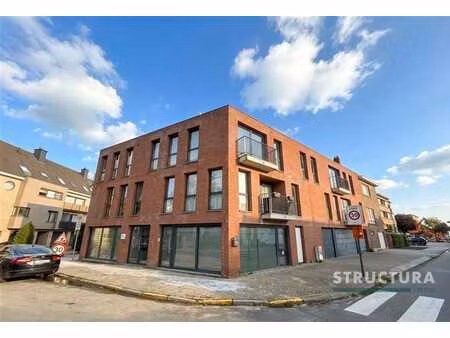 appartement avec place de parking et terrasse
