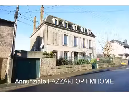 à vendre en exclusivité à dun sur meuse  grande maison de maître avec revenus locatifs ...