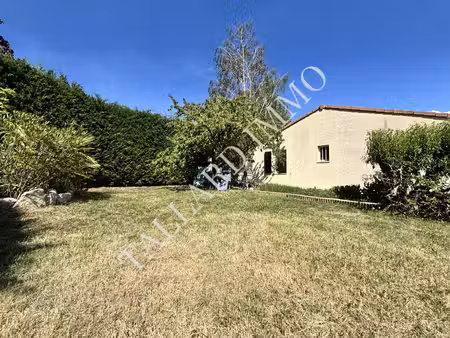 tallard villa 5 chambres  140 m2 + garage sur terrain 519 m2.