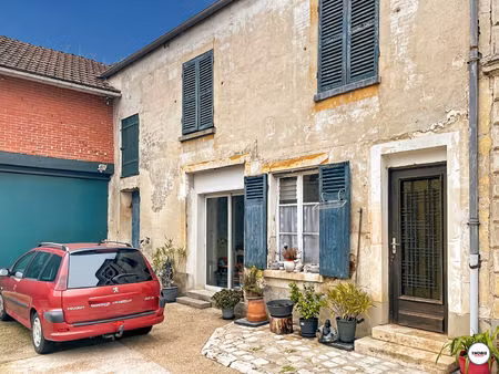 appartement 2 pièces 50 m2 à rénover - crespières