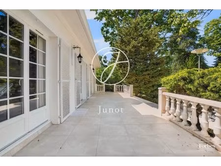le vésinet - limite chatou - maison à vendre - 5 chambres - 145.15m² - terrain: 1025m²