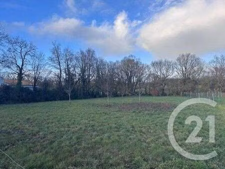 vente terrain à saint-révérend (85220) : à vendre / 789m² saint-révérend