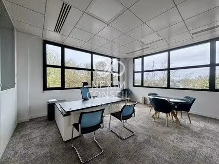 location bureaux 130 m²