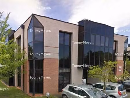 location bureaux 130 m² à 328 m²