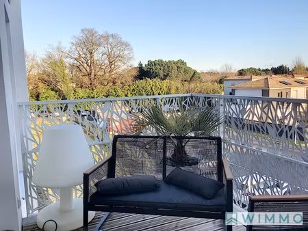 appartement t3 avec balcon - 64.85 m2