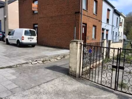 maison 3 chambres et cour