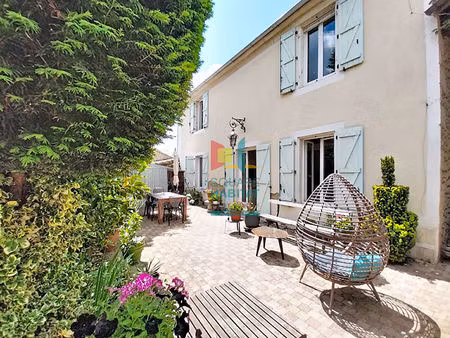 maison illats 4 pièce(s) 124 m2