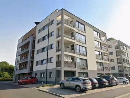 superbe appartement deux chambres terrasse garage