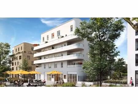 location commerce alfortville 94140 118m²