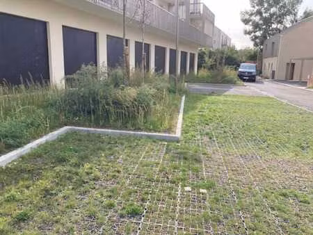 location commerce freneuse 78840 141m²