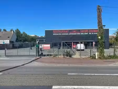 location commerce mantes-la-ville 78711 650m²