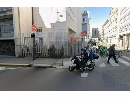 location commerce paris 75020 65m²